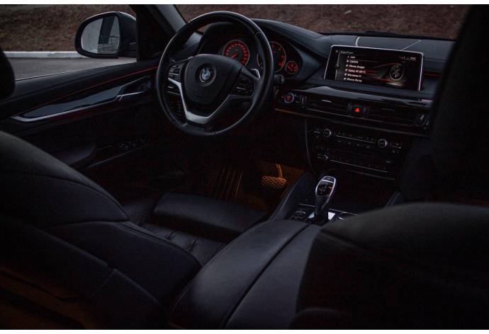 BMW X6 car interior